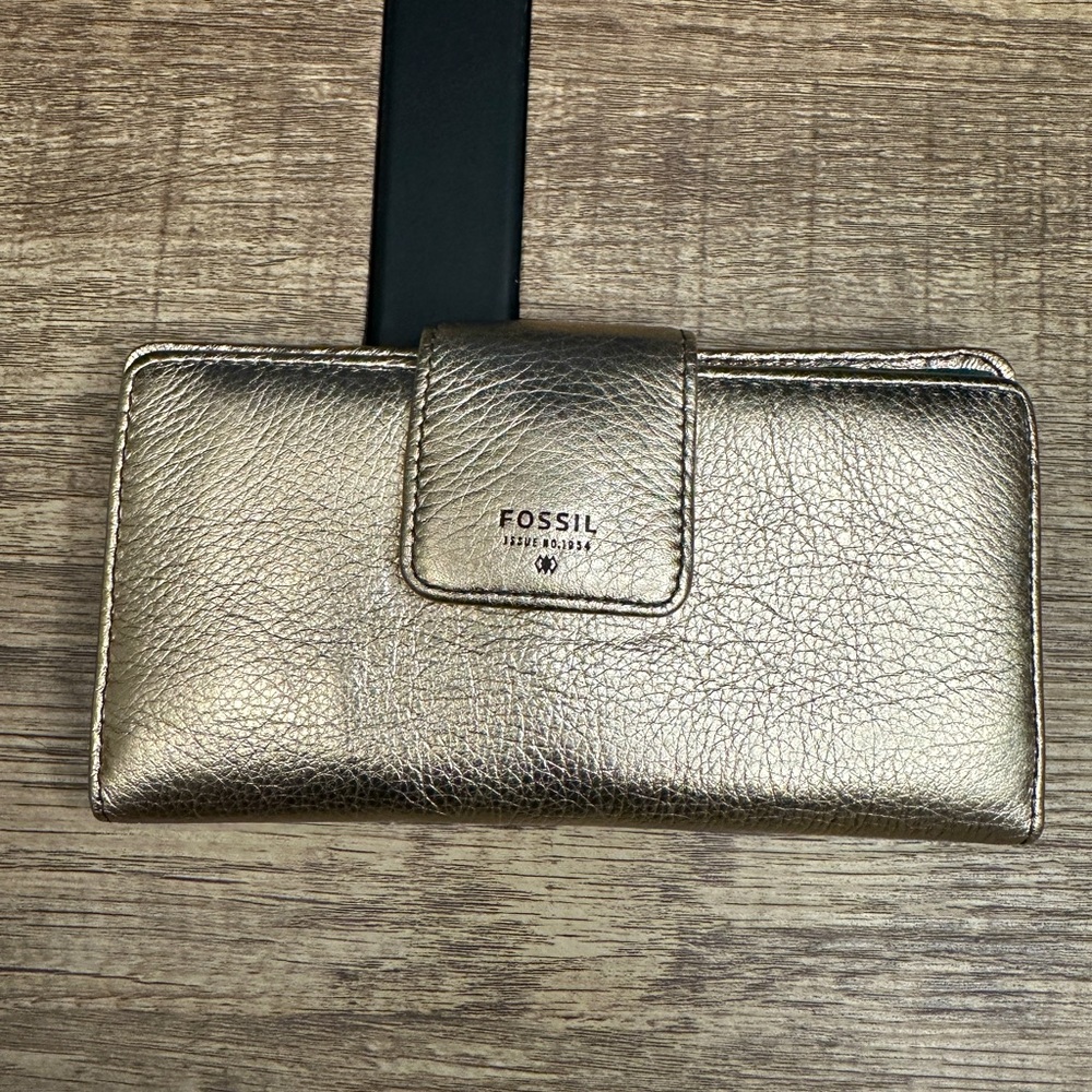 Fossil Wallet - NWOT